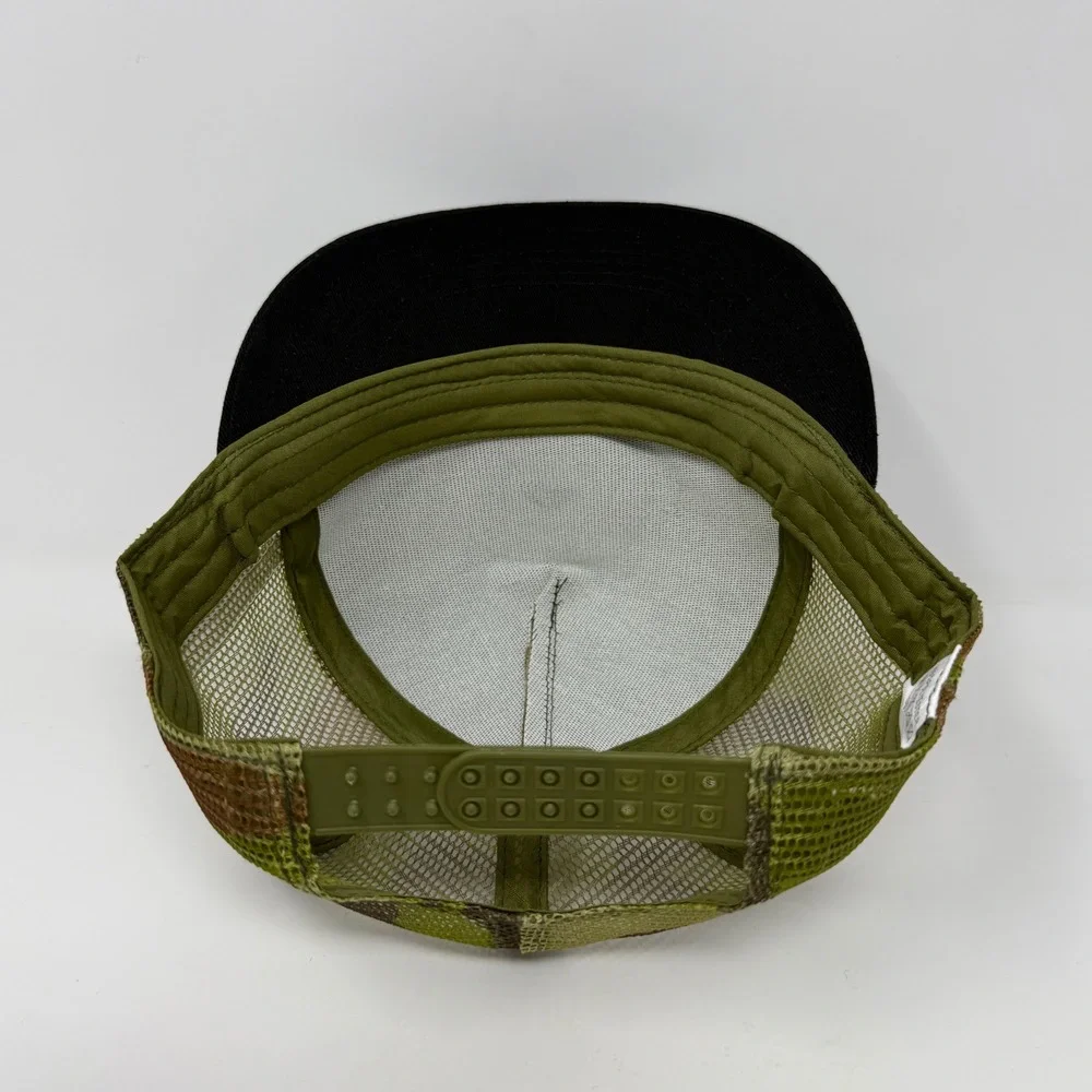 Quiksilver Mens Camo Trucker Hat Black‎ Flat Brim Mesh Snapback Cap Logo Patch